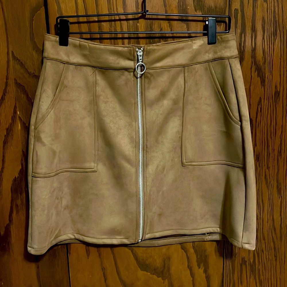 Women’s suade skirt tan brown
